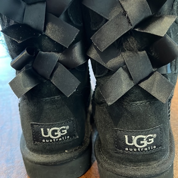 Brand new Bailey Bow Ugg black boots with bows size 9- NO BOX; not used, so cute - Picture 4 of 6